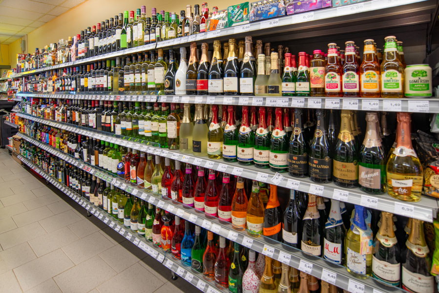 EDEKA Friedberg Carlow Weinabteilung